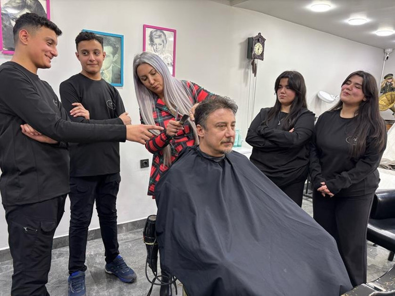 Ön yargılara makas atıyorlar