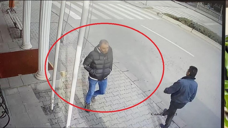 Şehrin göbeğinde korkunç olay: 15 yaşındaki kız çocuğunun boğazına bıçak dayayıp dehşeti yaşattı