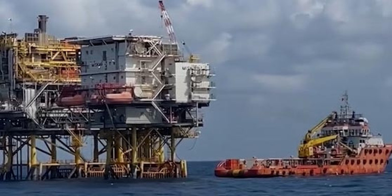32 kişiyi Sea Watch kurtardı
