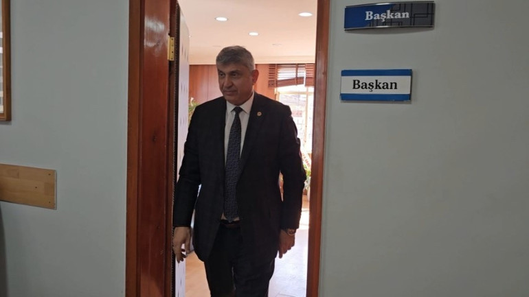 19 yıl makam şoförlüğü yaptığı belediyeye başkan oldu