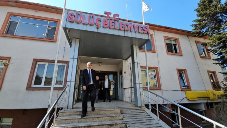 19 yıl makam şoförlüğü yaptığı belediyeye başkan oldu