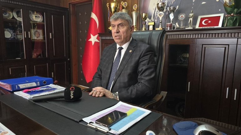 19 yıl makam şoförlüğü yaptığı belediyeye başkan oldu