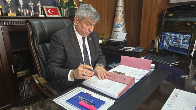 19 yıl makam şoförlüğü yaptığı belediyeye başkan oldu