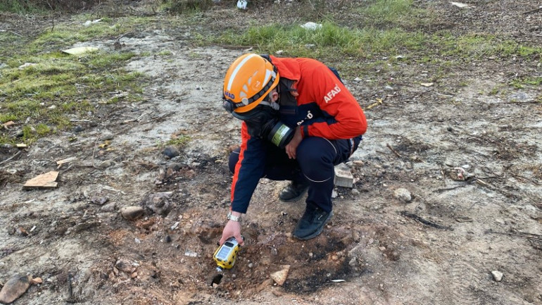 İnşaat çalışmasında 45 metre derine inilince sürprizle karşılaştılar: 3 gündür yanıyor
