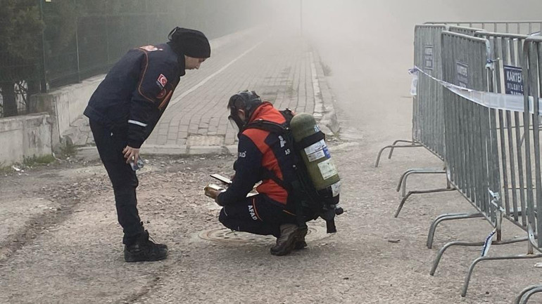 Kocaelide bulunan gaz 4 gündür aralıksız yanıyordu... Ekipler ölçüm yapıp yeniden alevlendirdi