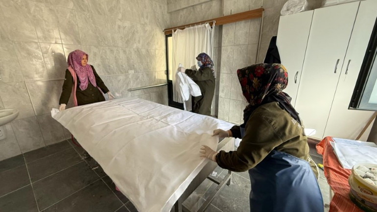 Yaptıkları meslek duyanları korkutuyor... | Bizi görünce insanların aklına ölüm geliyor