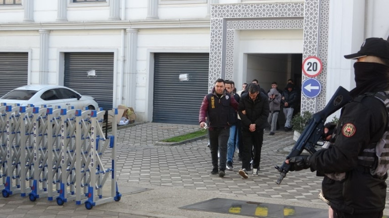 120 milyon TLlik vurgun... Emniyete şikayet yağdı: Çok sayıda mağdur var 30 şüpheli gözaltına alındı