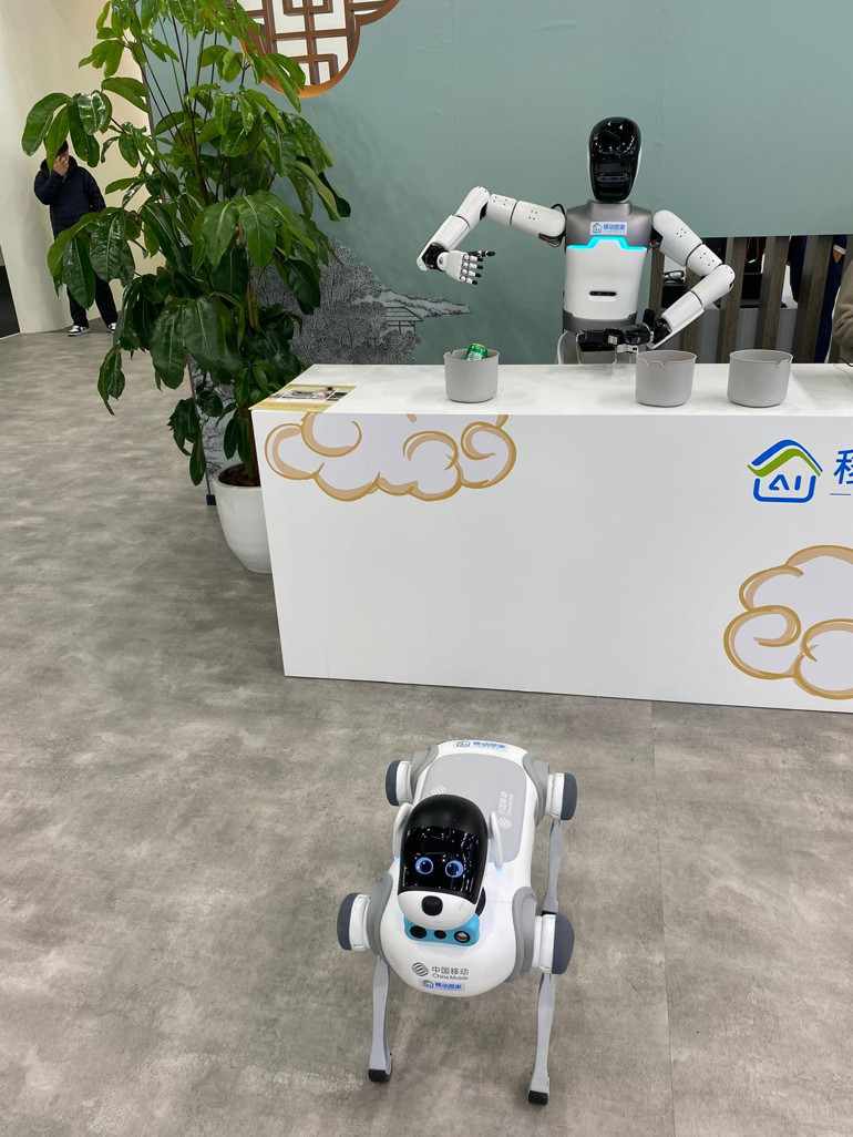 MWC 2025’e damga vurdular: Yapay zeka ve Çinli markalar