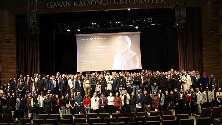 Alper Gezeravcı, Hasan Kalyoncu Üniversitesi öğrencileriyle buluştu