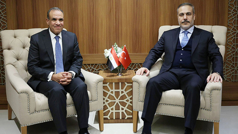 Dışişleri Bakanı Fidandan Suudi Arabistanda yoğun diplomasi trafiği