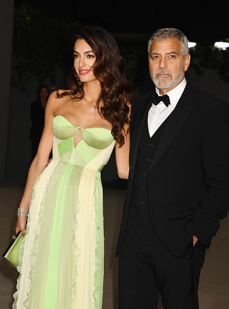 Dedikodular aldı başını gidiyor: İkiz çocuklarının iyiliği için ayrılığı göze aldılar