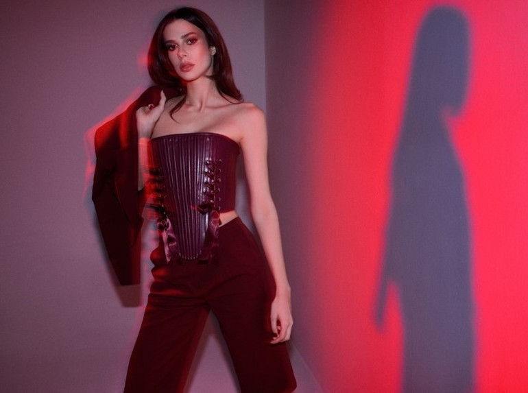 Deren Talu: Tam bir kitap kurduyum