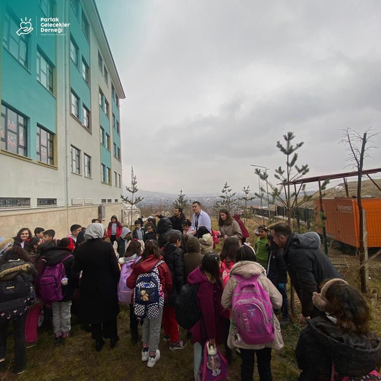 Çocukların geleceğini aydınlatan bir yolculuk