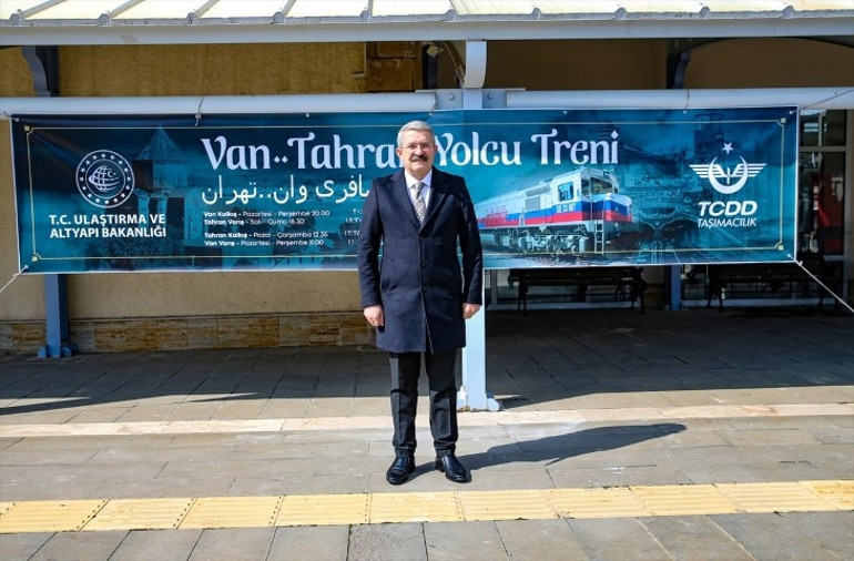 5 yıl aradan sonra komşu ülkenin başkentine tren seferleri başladı