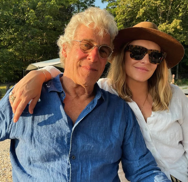 Üç nesil mutluluk… Annesinin hamlelik pozunu 37 yıl sonra yeniden verdi