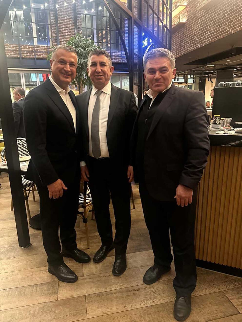 Stuttgart Başkonsolosu’ndan anlamlı iftar