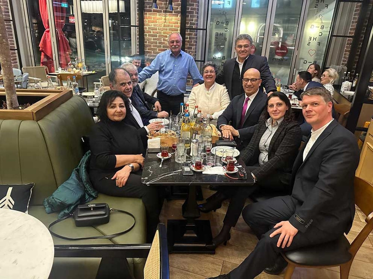 Stuttgart Başkonsolosu’ndan anlamlı iftar