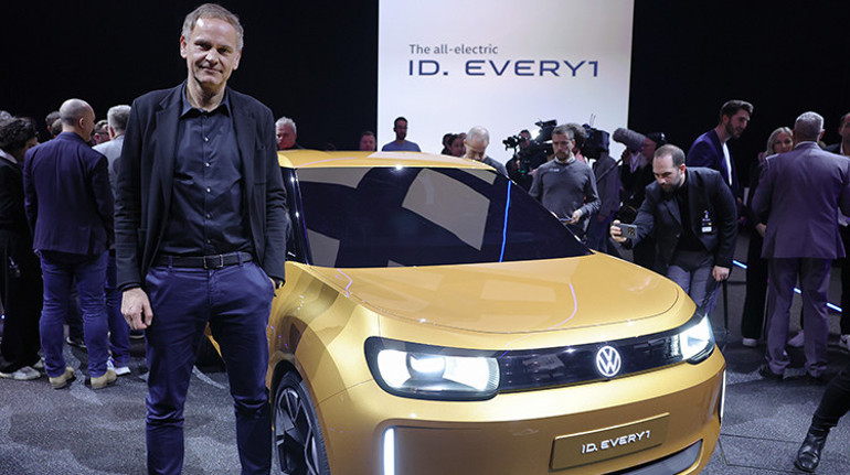 VW’de tarihi karar Yöneticilerin maaşı düşürüldü