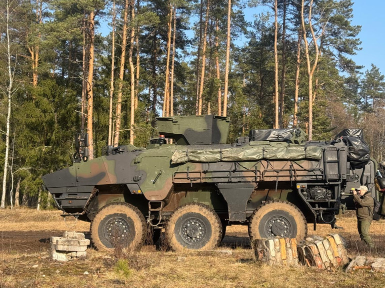 Estonyaya Türk zırhı... 50 ARMA 6x6 ve NMS 4x4ün teslimatı tamamlandı