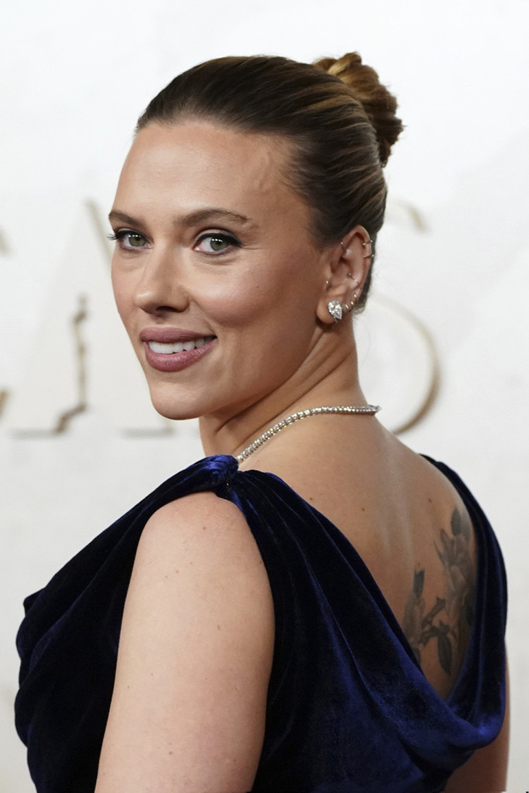 Kendi şöhreti onu korkuttu, çocuklarını köşe bucak saklıyor… ‘Onlara büyüyene kadar video çekmek bile yasak’