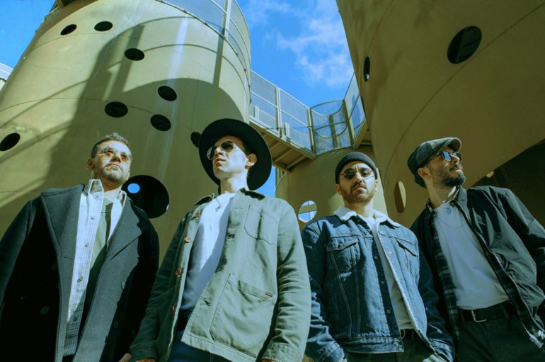 Tek sergi, çok sanatçı