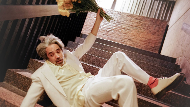 Tek sergi, çok sanatçı