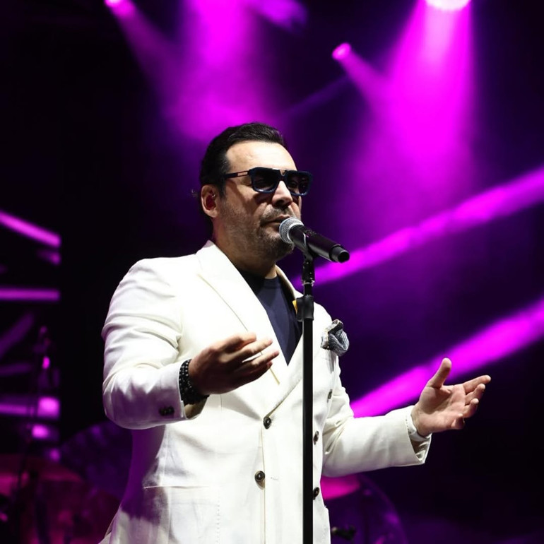 Tek sergi, çok sanatçı