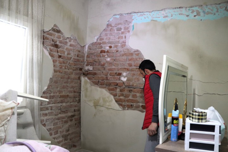 İzmirde vatandaşların tünel kâbusu Gece uyurken seslere uyanıyoruz