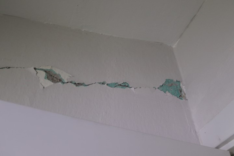 İzmirde vatandaşların tünel kâbusu Gece uyurken seslere uyanıyoruz