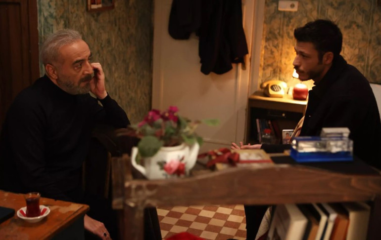 Sevgilisini küçük düşürdü Şanslı günündeysen bahşiş bile alabilirsin