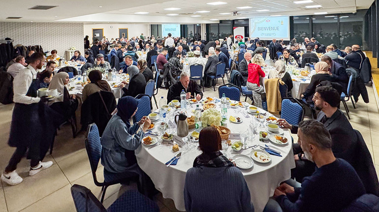 Strazburg’daki iftar farklı toplumları buluşturdu