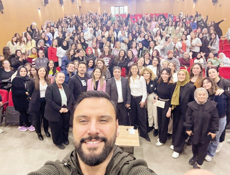 Defne’nin erkek versiyonu