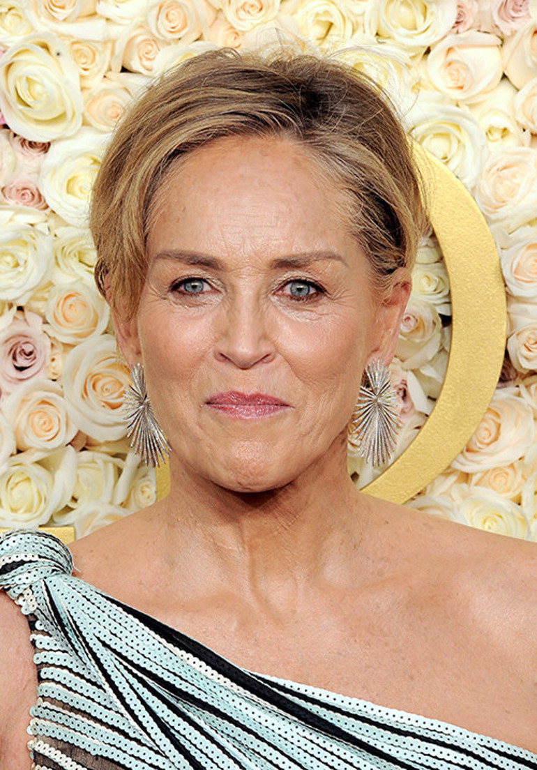 Bazen efsane olmak da yetmez... Ünlü oyuncu sosyal medyadan dert yandı: Önce filmin kadrosuna aldılar, sonra da attılar