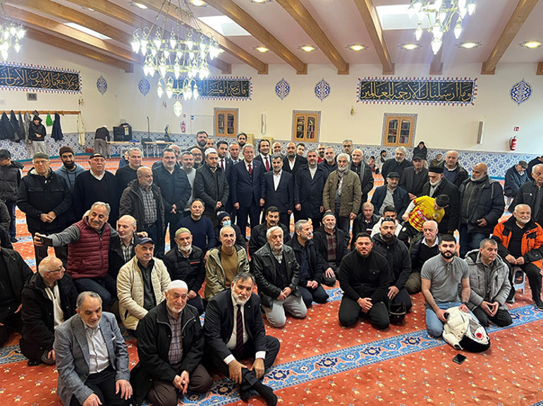 ‘2500 yıllık akıp giden dereyiz’