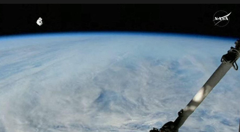 Dünya nefesini tuttu bekliyor: Uzayda mahsur kalan astronotları Dünyaya getirecek SpaceX kapsülü başarıyla fırlatıldı