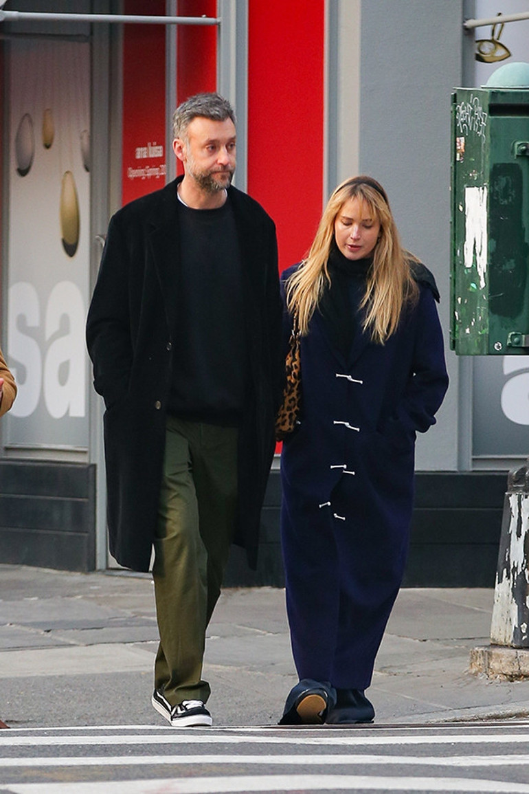 Ünlü oyuncu yeniden anne oldu… Doğum sonrası ilk pozlar…