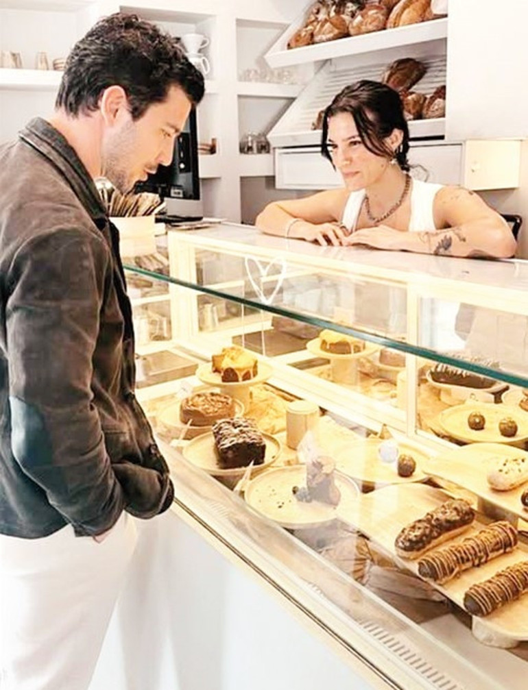 Ünlü oyuncu suç duyurusunda bulundu Adresine 14 kez yemek siparişi vermiş...