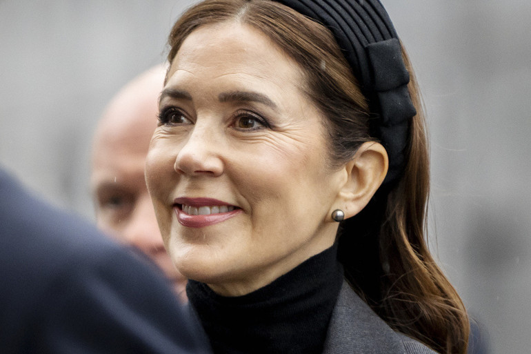 Kraliyet sarayında panik… Kate’in yaşadıkları unutulmadı… Hüzünlü kraliçe ‘hastalık’ bahanesiyle ortadan kayboldu