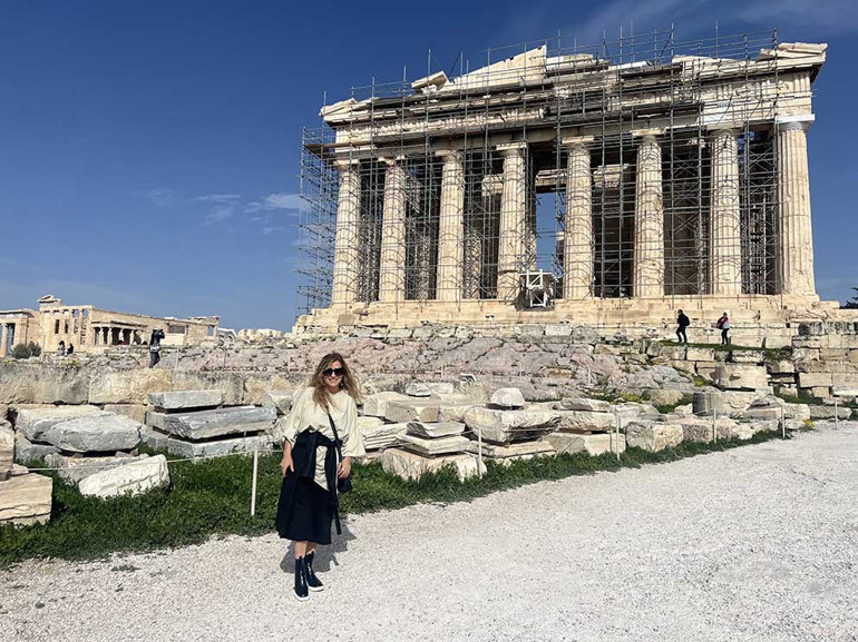 Atina’da antik dönemden günümüze yolculuk