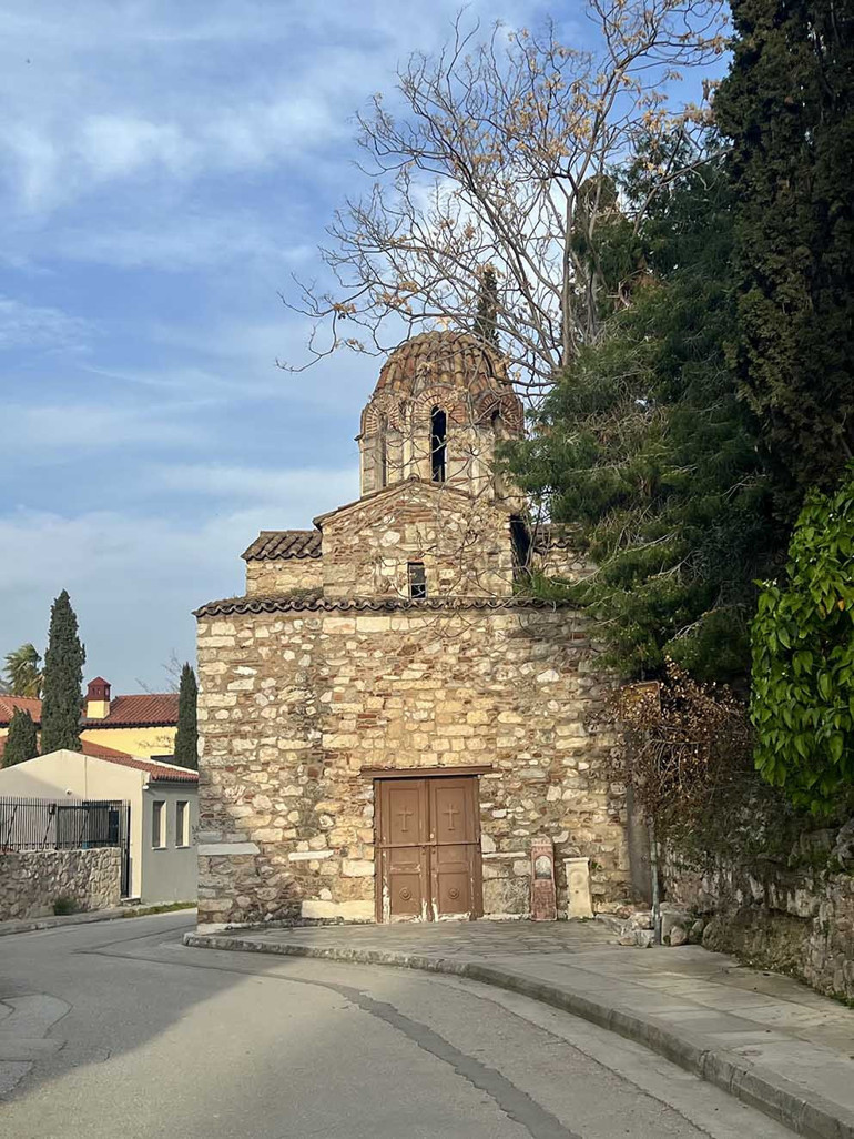 Atina’da antik dönemden günümüze yolculuk