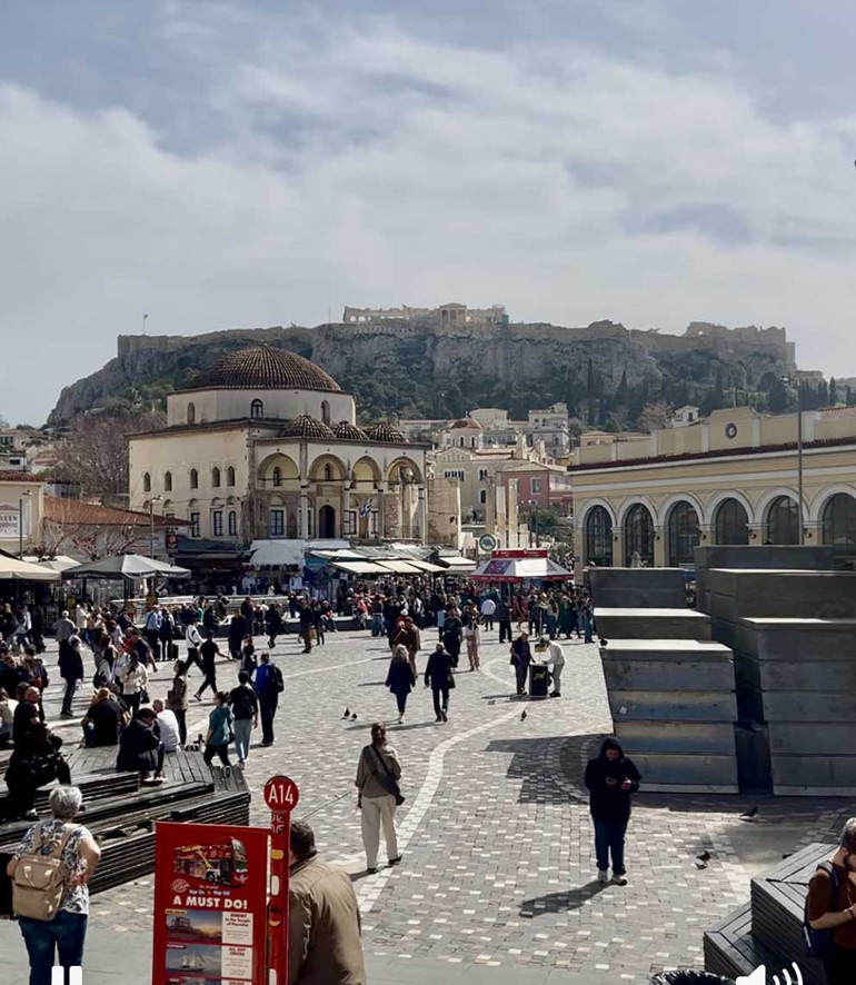 Atina’da antik dönemden günümüze yolculuk