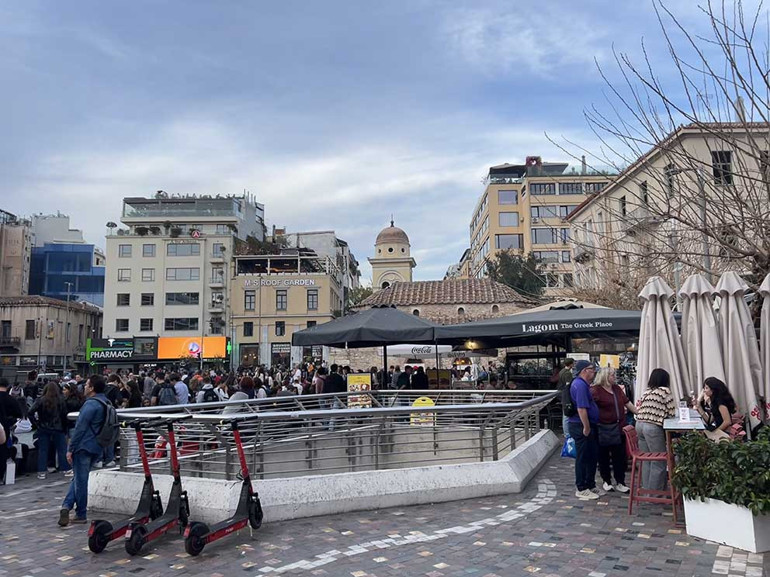 Atina’da antik dönemden günümüze yolculuk