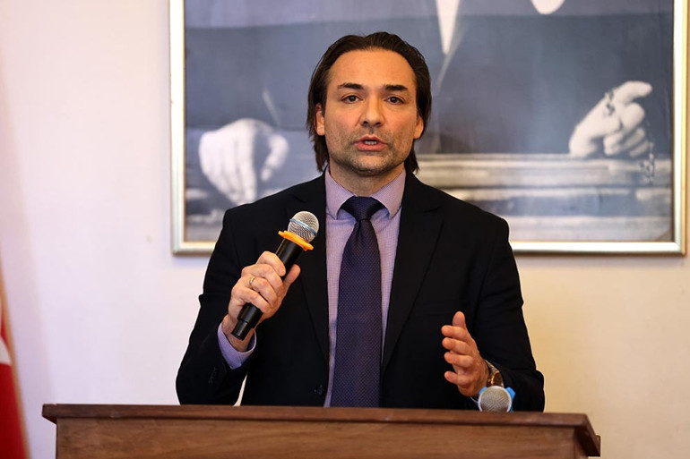 Avrupa’da 18 Mart anma törenleri düzenlendi