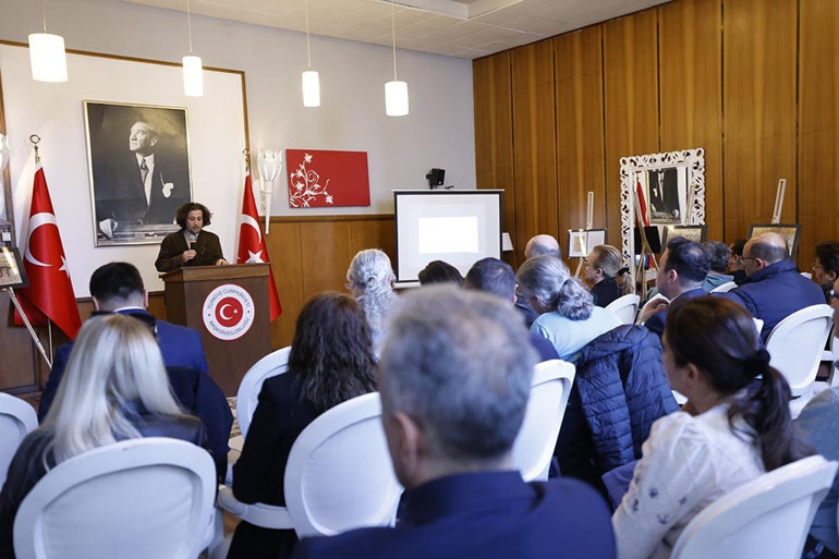 Avrupa’da 18 Mart anma törenleri düzenlendi