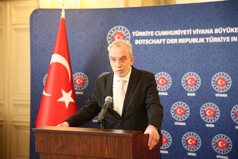 Avrupa’da 18 Mart anma törenleri düzenlendi