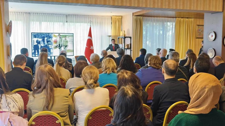 Avrupa’da 18 Mart anma törenleri düzenlendi