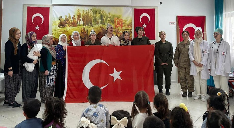 Küçük yüreklerde büyük zafer