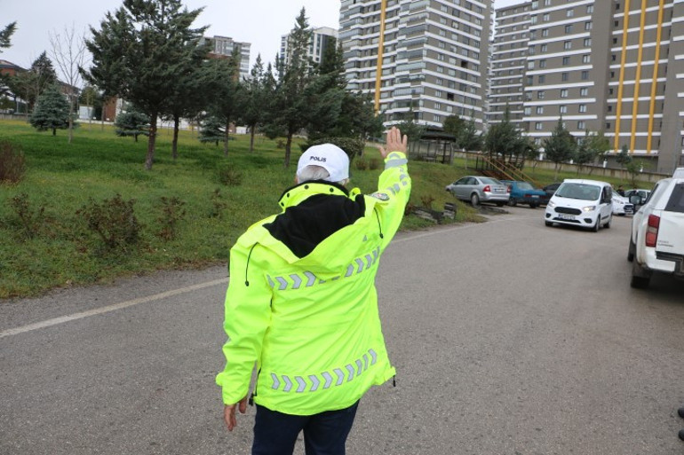 Polislik hayali sonunda gerçek oldu | 68 yaşında bu üniformayı giymek, çok güzel bir şey