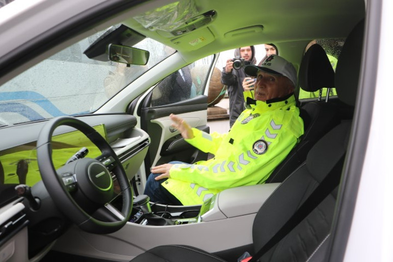 Polislik hayali sonunda gerçek oldu | 68 yaşında bu üniformayı giymek, çok güzel bir şey