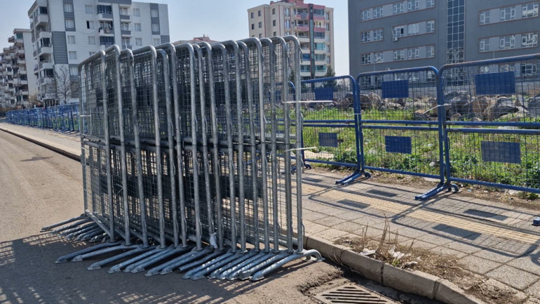 Diyarbakır’da Nevruz kutlamaları için hazırlık... 3 ton odun yakılacak, 10 bin polis görev yapacak